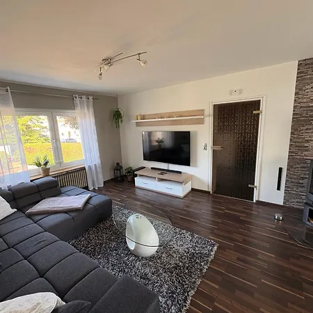Апартаменты Stilvolle Ferienwohnung, Bis Zu 5 Gaeste Mit Kamin *