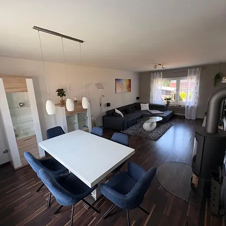 Апартаменты Stilvolle Ferienwohnung, Bis Zu 5 Gaeste Mit Kamin