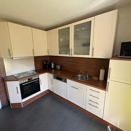 Stilvolle Ferienwohnung, Bis Zu 5 Gaeste Mit Kamin Кассель