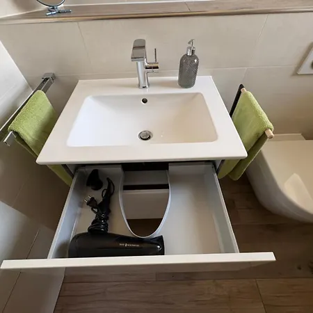 Апартаменты Stilvolle Ferienwohnung, Bis Zu 5 Gaeste Mit Kamin